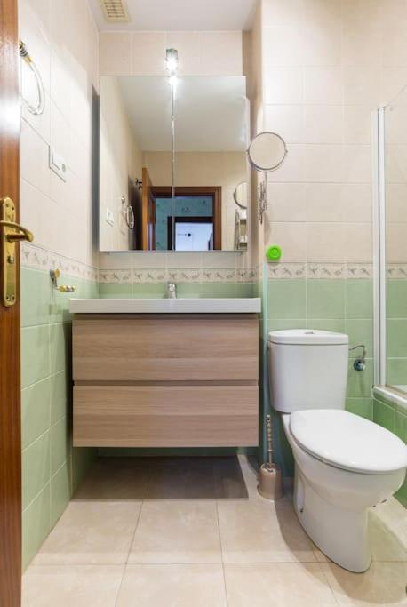Bright, Quiet And Nice Ground Floor In The Center Málaga Exterior foto